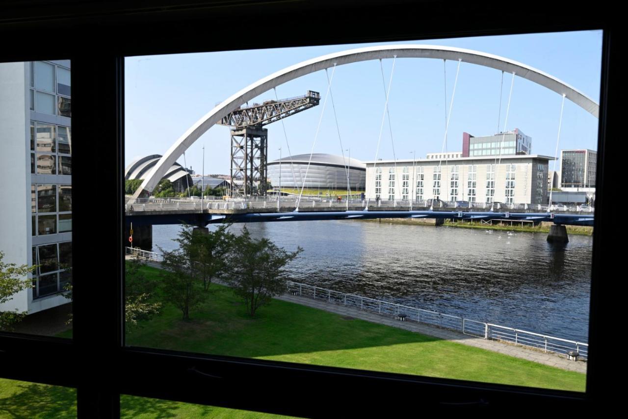 Sec/ Hydro Two Bed Flat With Free Parking And Great View Lejlighed Glasgow Eksteriør billede