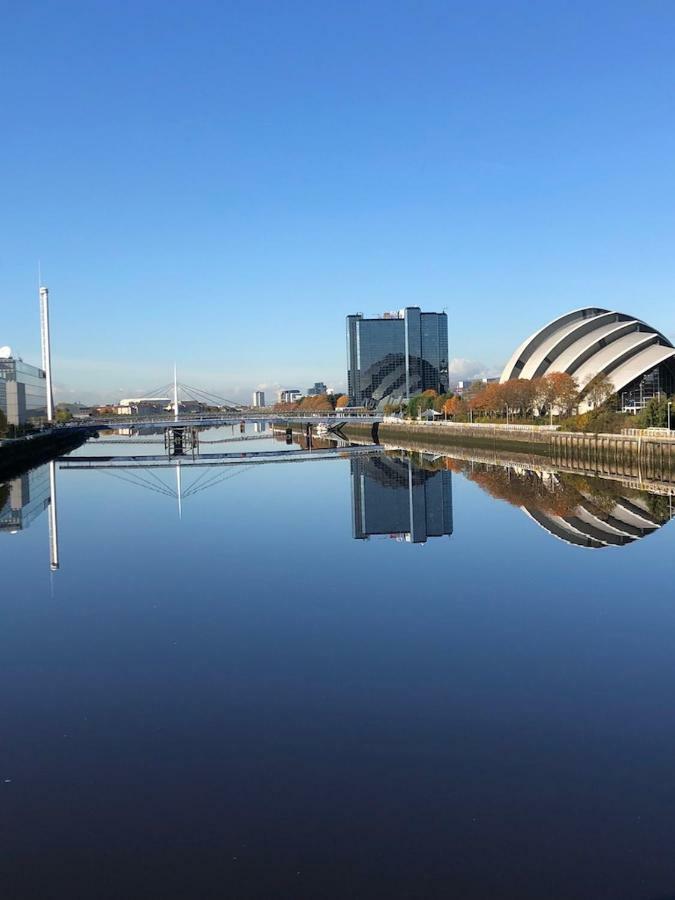 Sec/ Hydro Two Bed Flat With Free Parking And Great View Lejlighed Glasgow Eksteriør billede