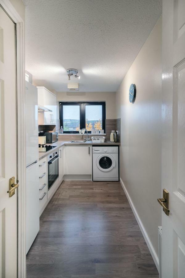 Sec/ Hydro Two Bed Flat With Free Parking And Great View Lejlighed Glasgow Eksteriør billede