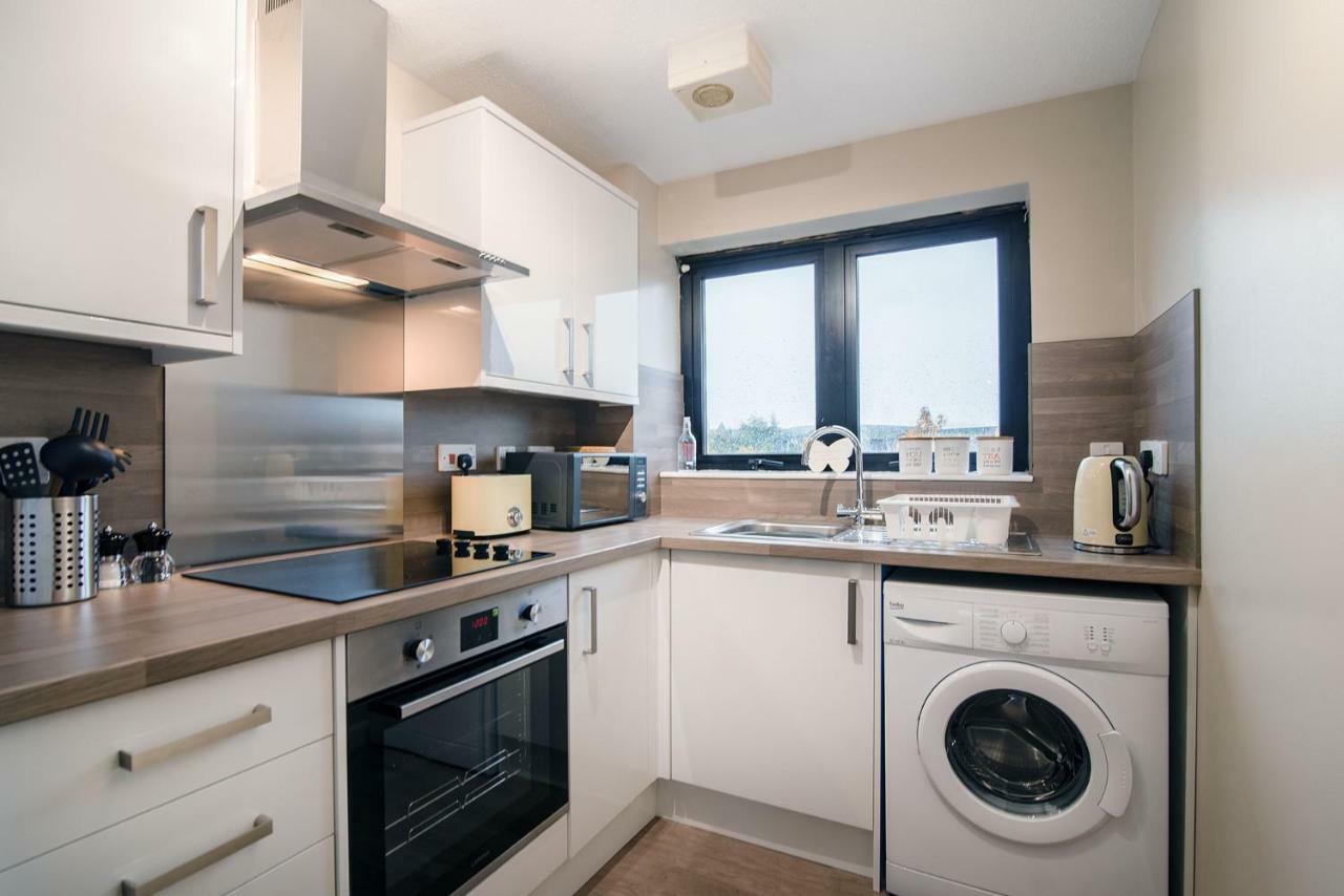 Sec/ Hydro Two Bed Flat With Free Parking And Great View Lejlighed Glasgow Eksteriør billede